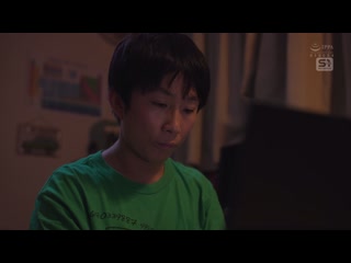 无意间让室友的少女住进来，以借她房间为条件，免费使用她的胸部和私处。 宇野美玲 SONE-544