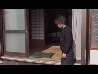 我与住宿的太太发生了肉体关係，虽然我差点被留级，但我还是在骯脏的公寓房间裡窝着做爱直到天亮。 美咲佳奈 DVAJ-658