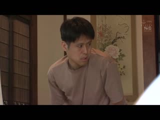 乡下夏天无事可做 邻居美人太太诱惑毎日流汗交合。小岛南 SSIS-131