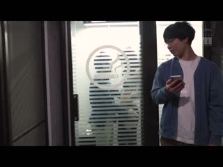 M男×看守NTR 有人会来所以赶快结束！ 为了能与总是喜欢的青梅竹马做爱担任把风的我、看着她持续被中出… 新井里真 MIAA-837