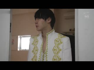 年轻内向男子让子宫揪紧的痴女教师毎天让我射精！ 奥田咲 SSIS-780