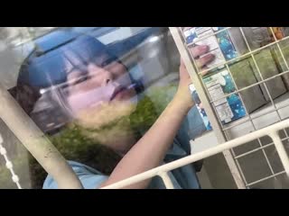 性欲溢出的便利商店打工妹子 即使客人在店裡也进行色情行为！没有客人的时间在便利商店做爱 24小时不断发情营业 秋元幸香 RKI-707