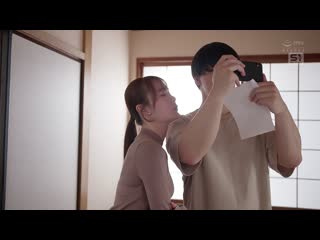 為了同居而來看房的情侶，因為看起來太幸福了，所以忍不住想NTR男友…偷走肉棒的房地產小姐 miru SONE-830