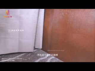 糖心Vlog 饼干姐姐【偷食男女】公司偷情灌满同事姐姐上下两个小嘴，操遍每个角落，口足插全套淫乱