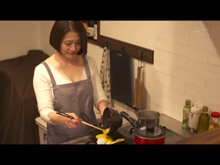 中出出租美熟女 对不受欢迎的男人以母性与情色包覆住的卑猥工作―。 友田真希 ROE-133