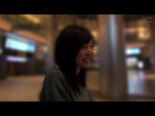 在纯真与成熟之间 19歳新人 沙月芽衣 AV出道档案 DVDMS-555