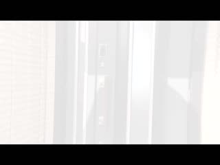 邻居的供品 再会的儿时玩伴来到家裡的事。真人版 近亲相姦NTR 巨乳少女成为了父亲的慰安者… 小梅惠奈 MUDR-198