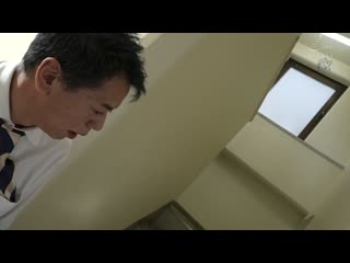 鸡巴头变成了嘴巴的形状！从龟头真空吸盘立刻就啪啦啪啦！即使爆发也紧紧吸附的超紧贴章鱼吹喇叭 新进员工 仓本蓳 DASS-652
