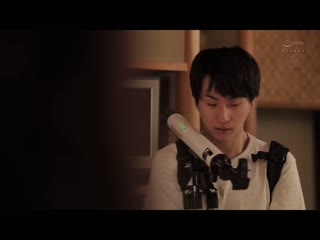 与美丽的朋友母亲、沉溺在接吻与受精的日子。 本宫雅 ROE-194