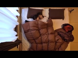 已经见不到了…所以想传达喜欢的想法接吻后更加喜欢。最后的蕾丝边表达思念、交叠嘴唇、两天一夜的民宿约会 渚光希 沙月芽衣 BOKO-005