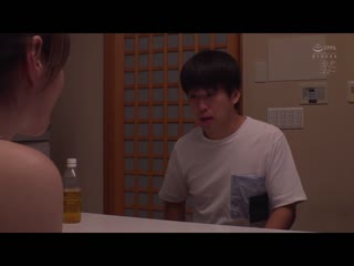 初次交到女友与继母练习做爱中出的事 山口珠理 MEYD-759