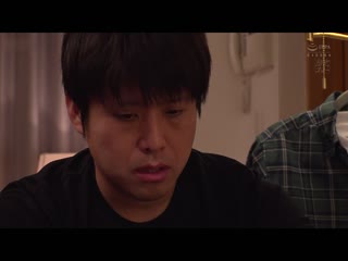 初次交到女友与继母练习做爱中出的事 山口珠理 MEYD-759