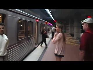 Aurora Snow 和 Mickey G. 性奴肛門擴張 A2M 顏射收集場景