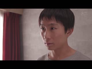 在毕业典礼后...给成为大人的您继母的赠礼。 椎名由奈 JUQ-646