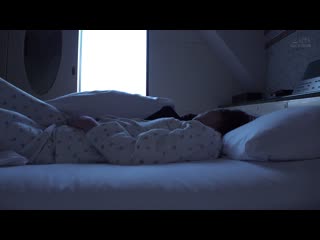 After 5精液飲用炮友醬 在丸之內工作的漂亮OL有馬美月，從夜晚到隔天早上，用1泊2日的8次射精，在上班前多次中出和口交 JERA-005