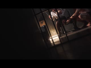 女上司、扭曲的刺激和调教沉溺，SM外遇性交。午休时被糟糕的部下调教…。专属美女的「痛苦」快乐释放—。白石茉莉奈 JUR-194