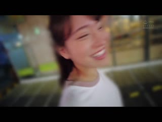 交了人生第一个女朋友 脱了衣服之后…穿着衣服完全看不出来拥有一对美丽的胸部！兴奋大爆炸的我猛烈幹下去 佐藤汐 EBWH-070