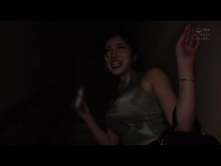 ※沒有演出・劇本！ 隨時可能發生意外！H罩杯情色汁液滴漏的辣妹女大生 一發到位拍攝！巨乳好色女的性慾大解放不停歇亂交 幾乎無剪輯收錄！ BLK-658