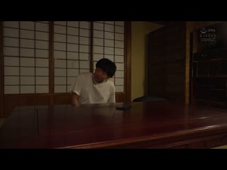 我的第一位女友竟然是当地人称之为「共同肉便器」的放荡婊子…。 设乐夕日 CAWD-764