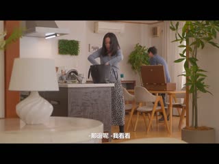 留学生展现出自国流行的角色扮演后… 逆兔女郎强调而出白皙丰满身躯让身为处男的我受不了暴走10发抽插！ 千鹤惠麻 EBOD-992