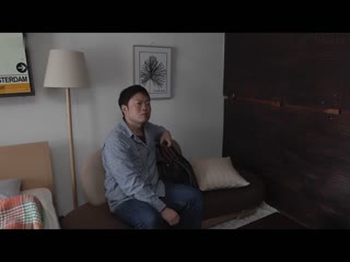 被住隔壁垃圾房间的无敌猛兽大叔黏着玩弄乳头成为敏感早洩体质的巨乳妻 美乃雀 DLDSS-211