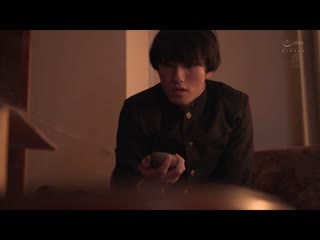 我决定要让喜欢的母亲在7日间堕落。 10年间、持续隐藏在内心的禁断感情―。 加山夏子 ROE-097
