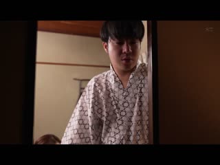 与暗恋的女上司一起 七濑伊织 MOND-227