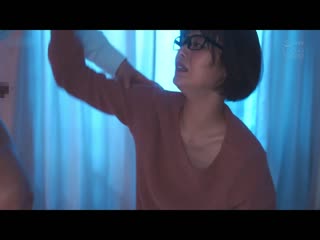 打招唿也不出声的无口土味邻居擅自恳求已我的肉棒榨取精液。 月乃露娜 ADN-411