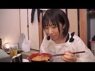 罗莉控大叔与离家少女  皆月光 JUTN-017