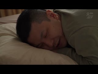 矫正内衣的继母 波涛汹涌的成熟女体让儿子忍不住完全勃起… 千奈美 NGOD-252