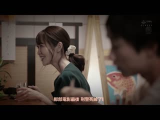 拿到备份钥匙的人妻、与男学生中出到毕业的独居房间。 篠田优 JUQ-088