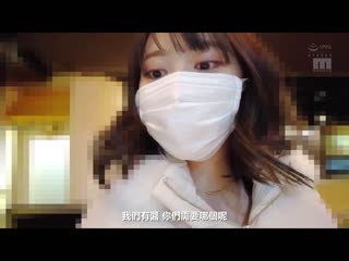 咦、真的要在这裡…让男人潮吹！！？ 约会中、不能出声被人发现的紧张状况下强制射精・让男人潮吹的小恶魔挑逗大姊  小野六花 MIDV-108