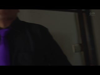 羞辱的家庭訪問 接受SM調教並懷孕性交…在丈夫眼前被不良學生幹爆的美人教師 花衣椿 APNS-385
