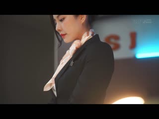 美人旅馆经营者的隐藏趣味、是对有着妻子或恋人的顾客呢喃淫语诱惑寝取。 神木丽 STARS-979