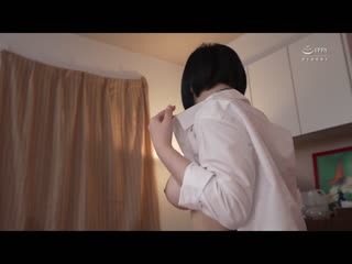 偷偷素股跨越内裤诱惑抵住私处让人勃起骑乘位插入的人気爆乳按摩妹 田中宁宁 HBAD-621