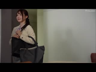 趣味：寝取、特技：有自觉诱惑。与妻子内见中偷偷对老公大胆引诱的房仲 天使萌 FSDSS-847