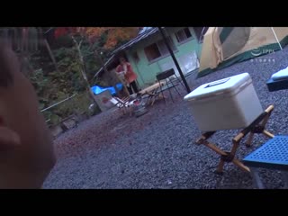 被带入帐篷中无法向朋友求助2人同时被搞上的女子露营者 NHDTB-769