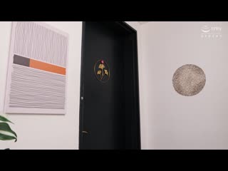 在我面前清純的妻子變成鄰居的中出肉便器 花衣椿 VEC-723