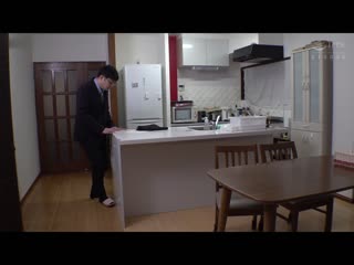无法忘记的初恋对象 若月美衣奈 NACR-503