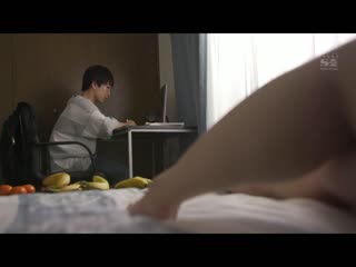 流汗激凸的不戴胸罩乳头 想看吗？想搓揉吗？想吸舔吗？ 奥田咲 SSIS-130