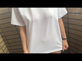 与从社团活动归来的汗流浃背美少女，一边穿着练习服就立刻插入青春性爱！运动部女子6人 情侣中出精选 MUCD-333