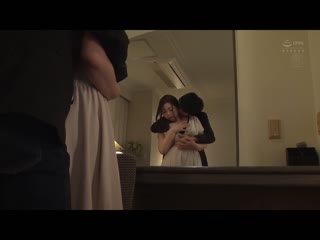 「想借您妻子扮作是恋人…。」被朋友拜托出借最爱妻子的我最坏的结果…。 金谷宇乃 JUL-861