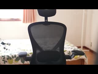 和在網路上認識的巨乳女友見面後被榨乾的故事。真人版 MINAMO START-383