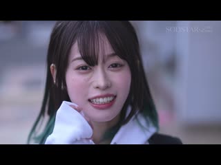 和在網路上認識的巨乳女友見面後被榨乾的故事。真人版 MINAMO START-383