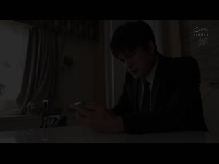 被搭讪的妻子嗑药做爱中出女子旅NTR 乙爱丽丝 MEYD-775