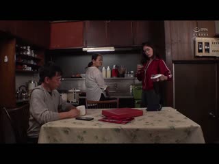 丧女三字头姊姊房间超棒自慰味道让人不自觉完全勃起！睽违10年肉棒发情的鱼干女、一面巨乳摇晃一面把我变成真人按摩棒！！ 橘玛丽 WAAA-366