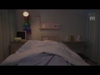 舔舐痴女护理师 全身舔拭清洁让肉棒连射 水卜樱 MIDV-278