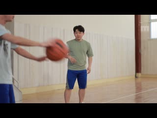 和妹妹一起观赏AV 和对性知识一窍不通的妹妹一起看AV，结果竟然在学校偷偷地进行中出实战练习的我。 柏木小夏 MIAB-557