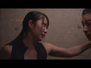 逞强到痉挛失禁绝对高潮连连的巨乳搜查官询问追击抽插 弥生美月 PPPE-100