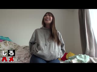 在紧急事态宣言下，突袭女孩的房间！为了防止感染，在家裡放松...带着拉麵送到那位失业中的美少女家中也(-_-; EMS-487